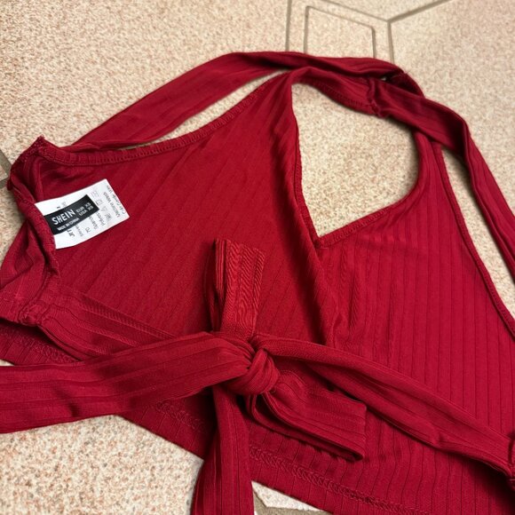 Shein Red V-Neck Crop Top - Picture 2 of 3
